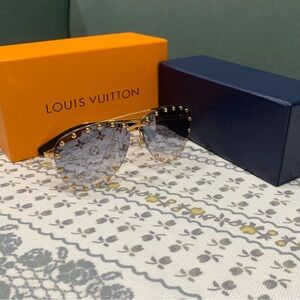 Louis Vuitton Women's Authentic Sunglasses